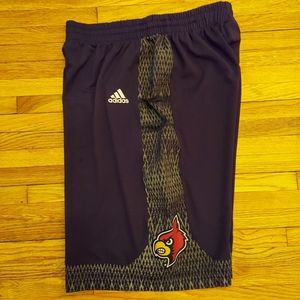 Adidas Louisville Cardinals College basketball shorts, Men's Large